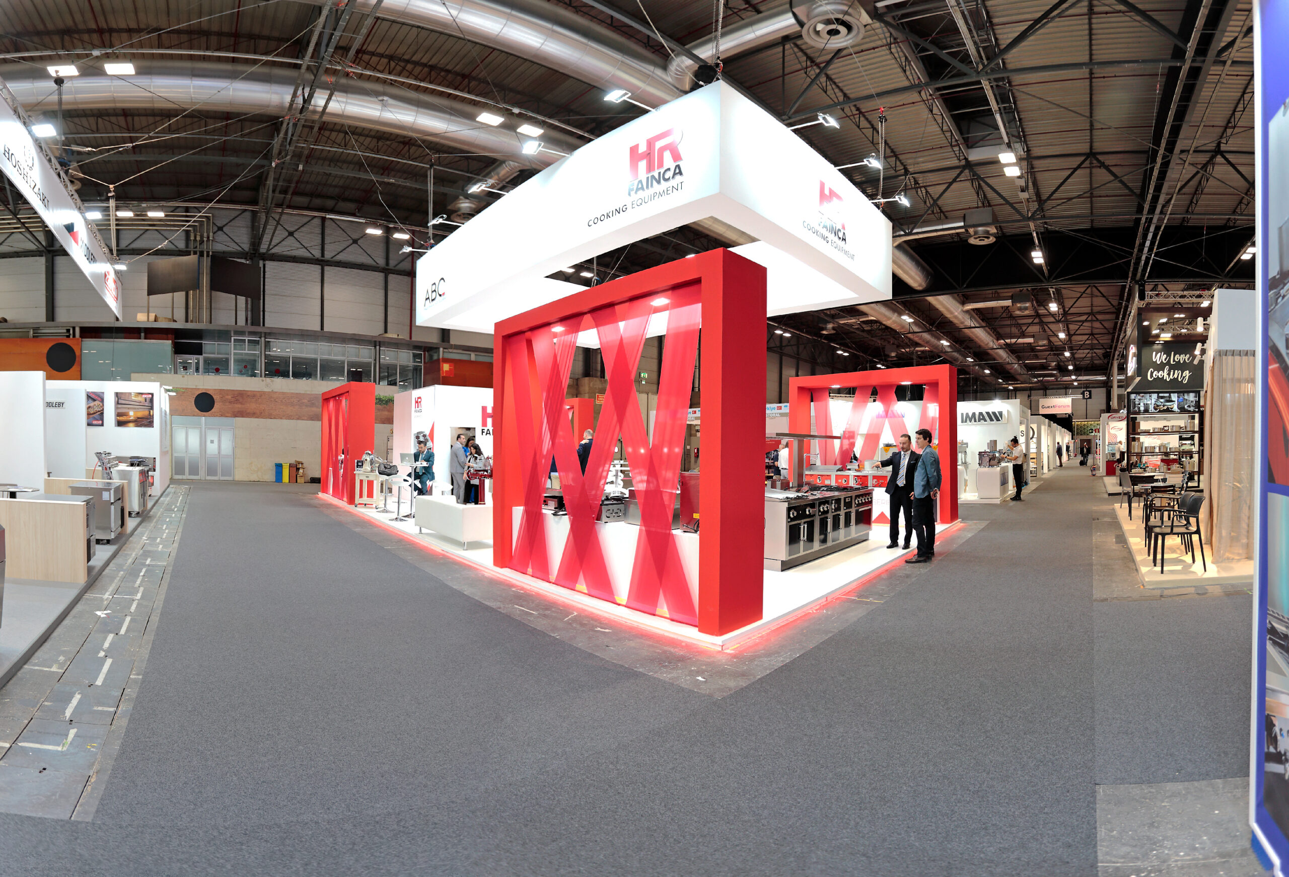 . Tendencias en Diseño de Stands para Ferias y Congresos: Lo que Está Marcando la Diferencia Este Año