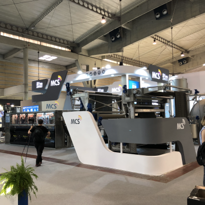 EXHIBITION STAND 300m2